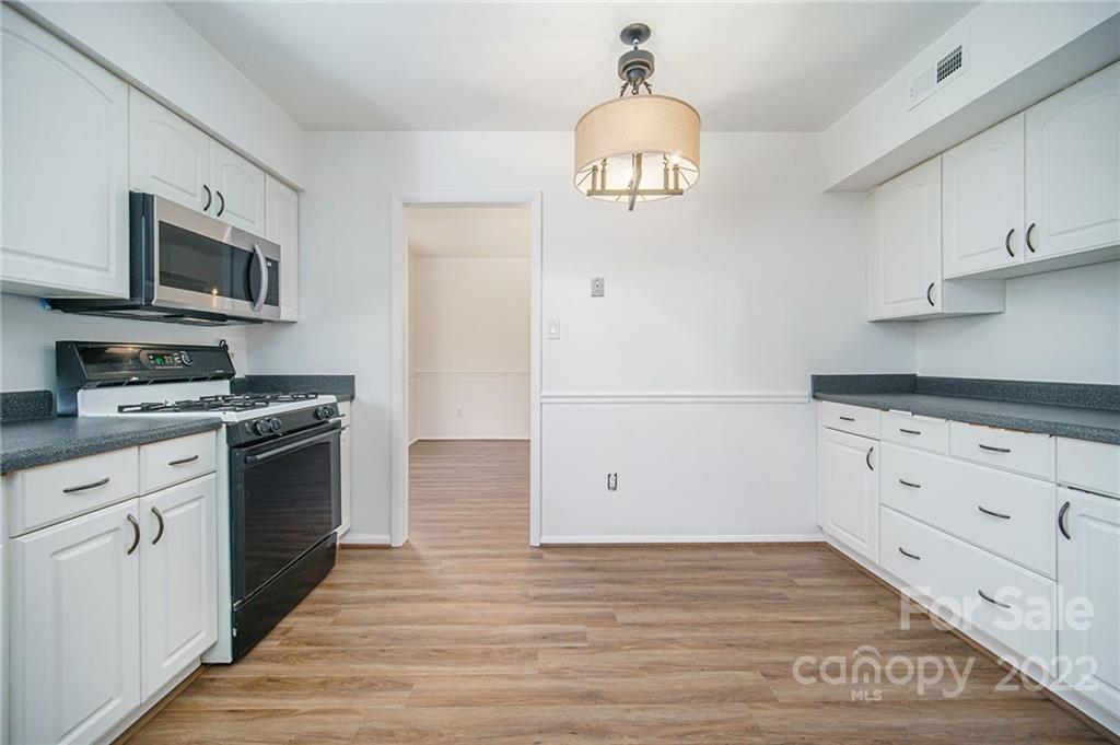 1335 Rock Point Road Charlotte, NC 28270 - Photo 15 of 34 Gallery Image 15