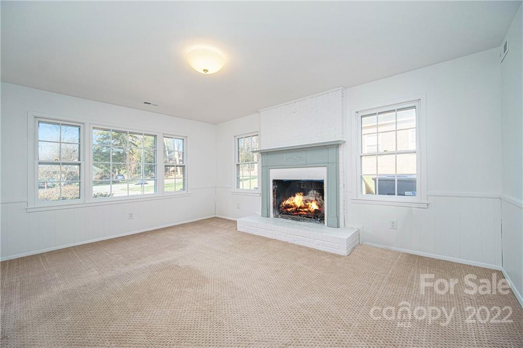 1335 Rock Point Road Charlotte, NC 28270 - Photo 17 of 34 Gallery Image 17