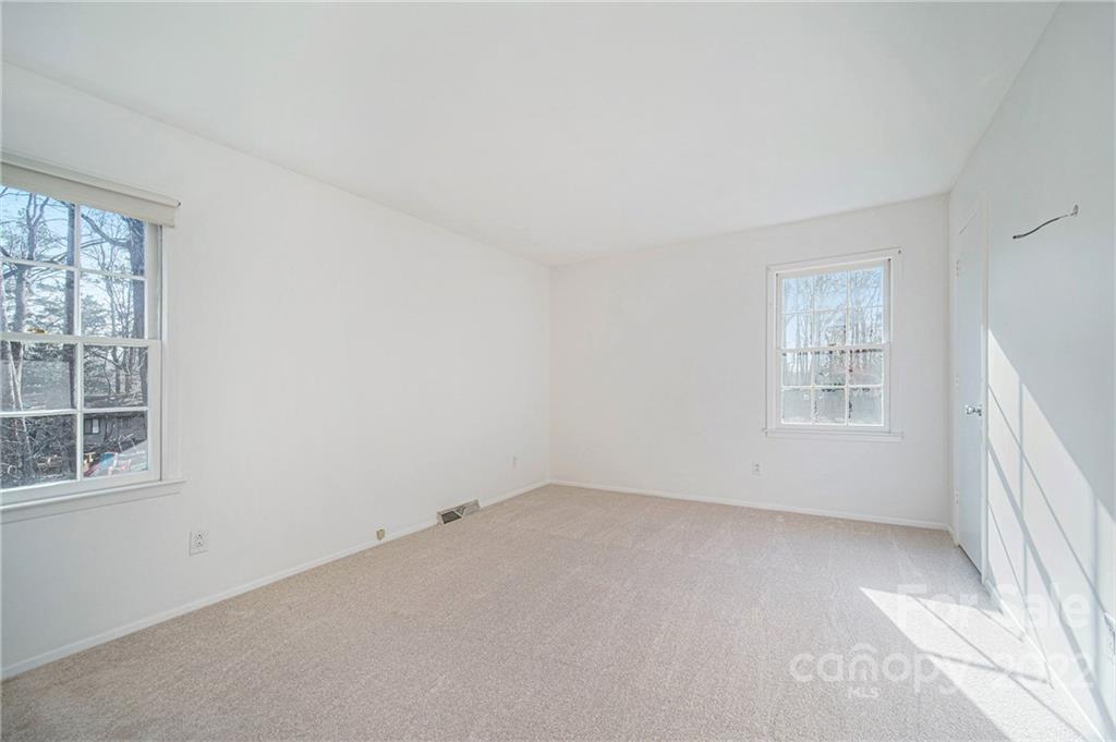 1335 Rock Point Road Charlotte, NC 28270 - Photo 22 of 34 Gallery Image 22
