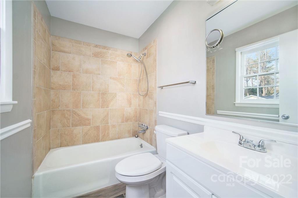1335 Rock Point Road Charlotte, NC 28270 - Photo 23 of 34 Gallery Image 23