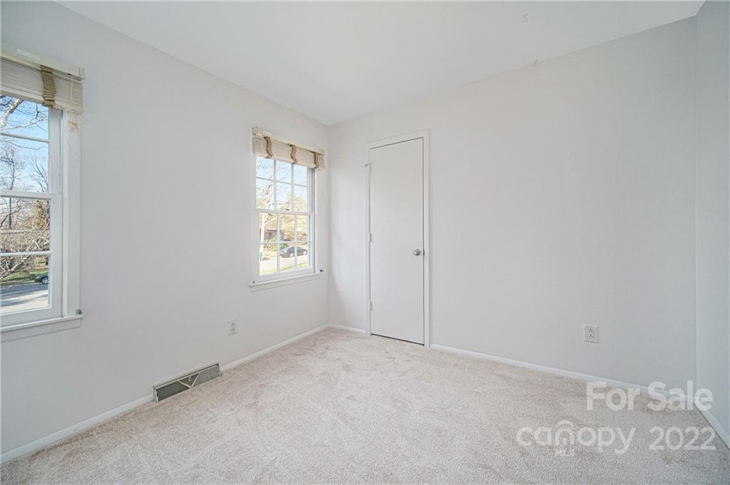 1335 Rock Point Road Charlotte, NC 28270 - Photo 24 of 34 Gallery Image 24