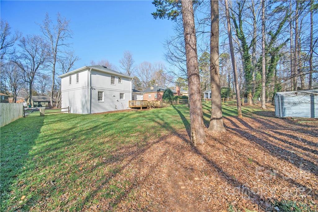 1335 Rock Point Road Charlotte, NC 28270 - Photo 26 of 34 Gallery Image 26