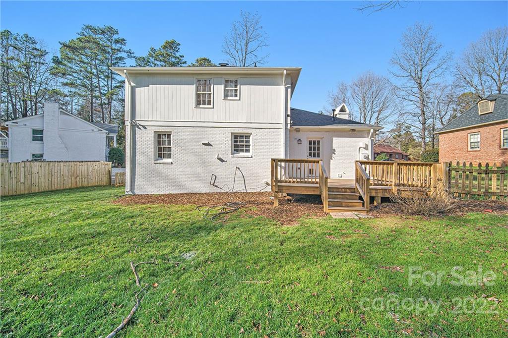 1335 Rock Point Road Charlotte, NC 28270 - Photo 27 of 34 Gallery Image 27