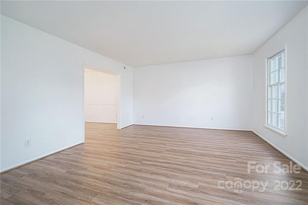 1335 Rock Point Road Charlotte, NC 28270 - Photo 7 of 34 Gallery Image 7