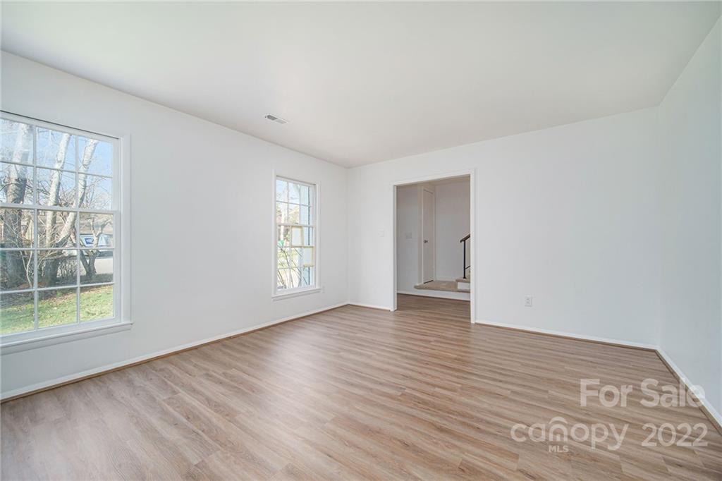 1335 Rock Point Road Charlotte, NC 28270 - Photo 8 of 34 Gallery Image 8