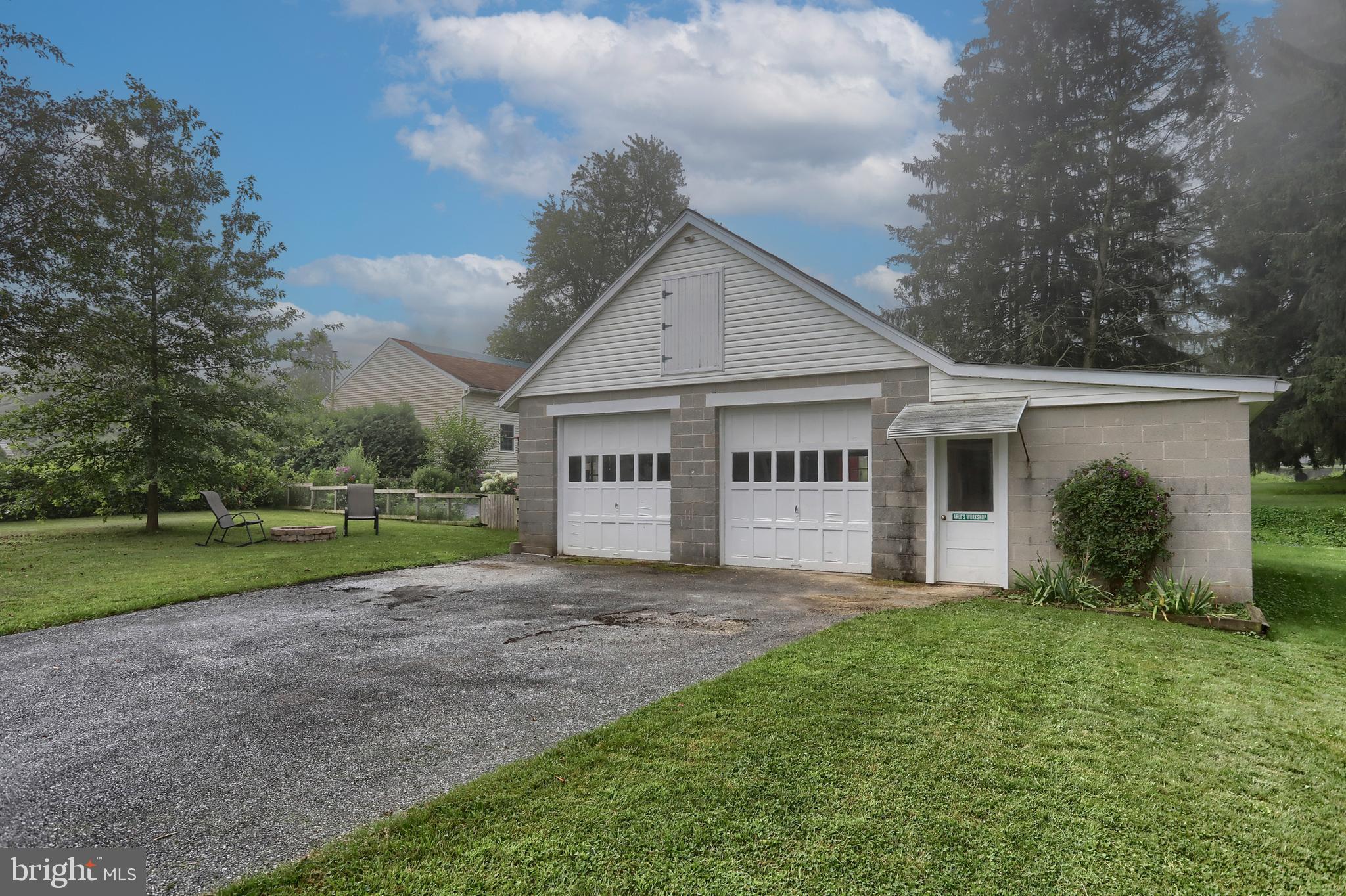 206 Rex Street Lebanon, PA 17042 - Photo 3 of 38 Two car garage and workshop