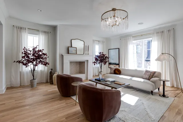 $2,100,000 | 323 Kelly Glenn Court, Brentwood, TN 37027