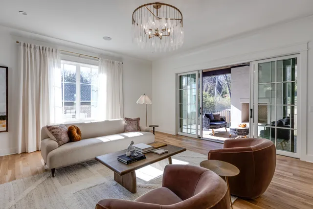 $2,100,000 | 323 Kelly Glenn Court, Brentwood, TN 37027