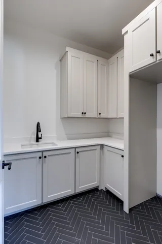 $2,100,000 | 323 Kelly Glenn Court, Brentwood, TN 37027