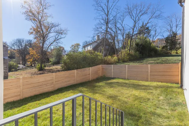 $2,100,000 | 323 Kelly Glenn Court, Brentwood, TN 37027