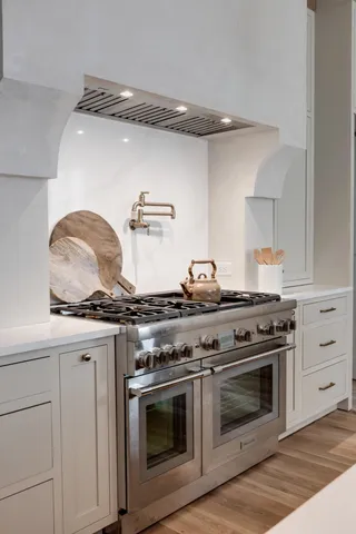 $2,100,000 | 323 Kelly Glenn Court, Brentwood, TN 37027