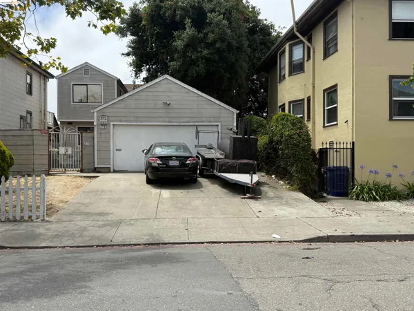$749,000 | 1119 16th Street, Oakland, CA 94607