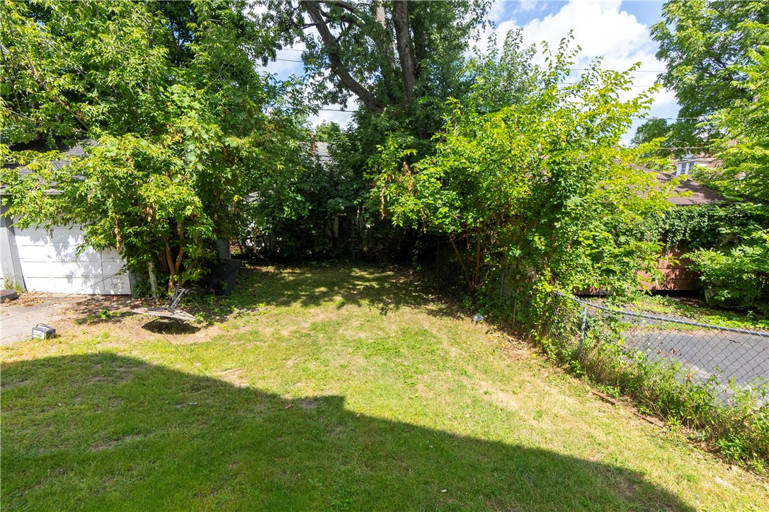 182-186 Magee Avenue Rochester, NY 14613 - Photo 8 of 30