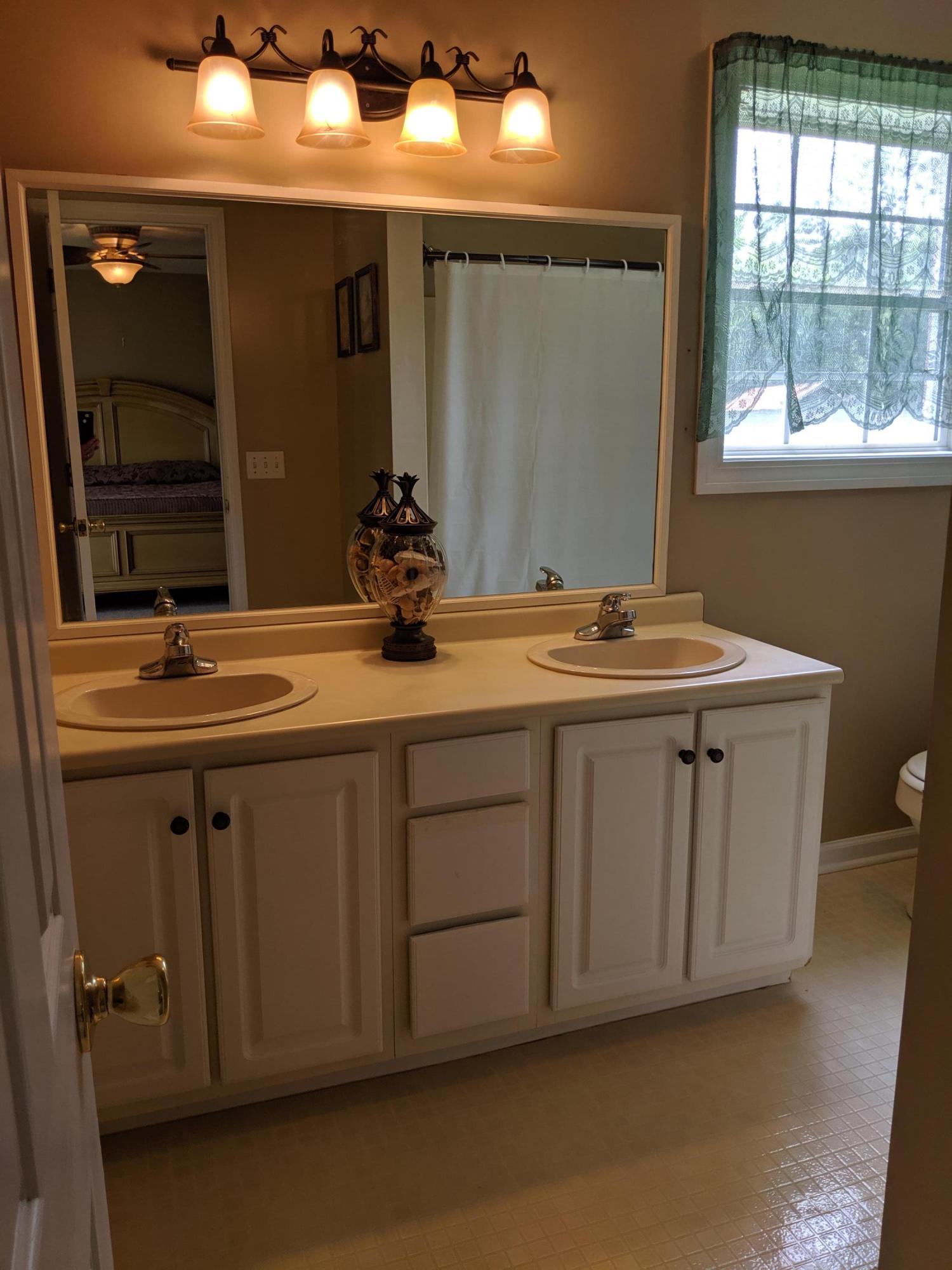 2160 Eutaw Road Holly Hill, SC 29059 - Photo 18 of 29 Master Bath