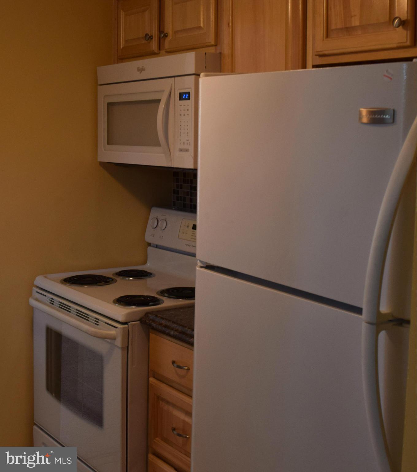 1743 Quantico Road Edgewater, MD 21037 - Photo 3 of 25 Kitchen