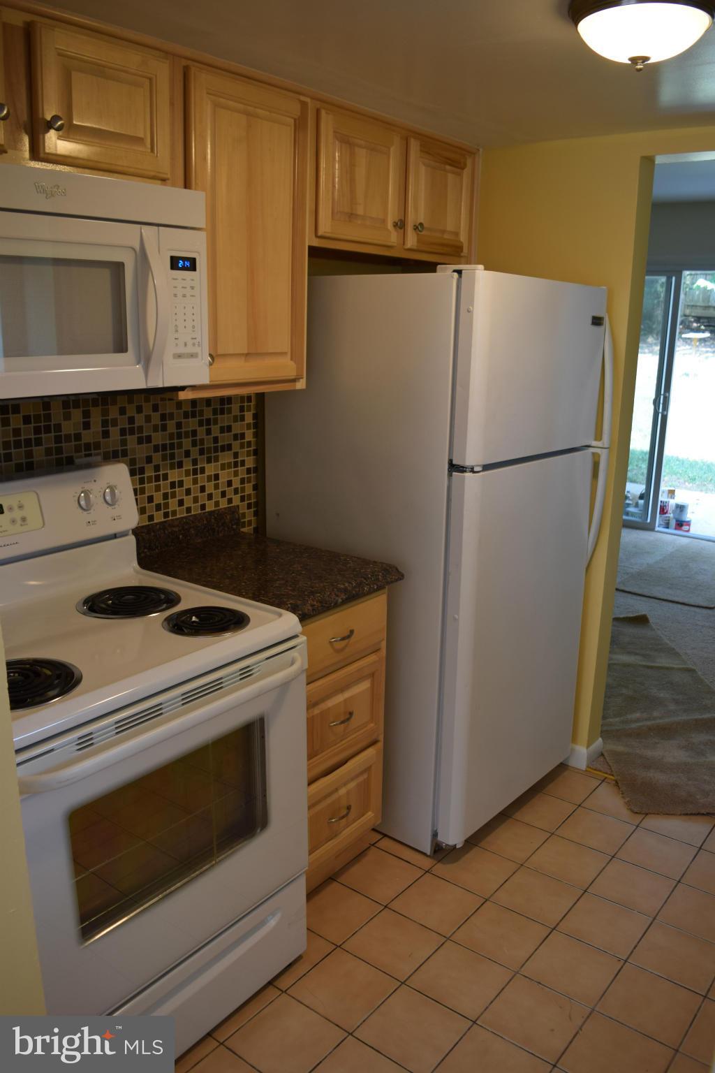 1743 Quantico Road Edgewater, MD 21037 - Photo 5 of 25 Kitchen