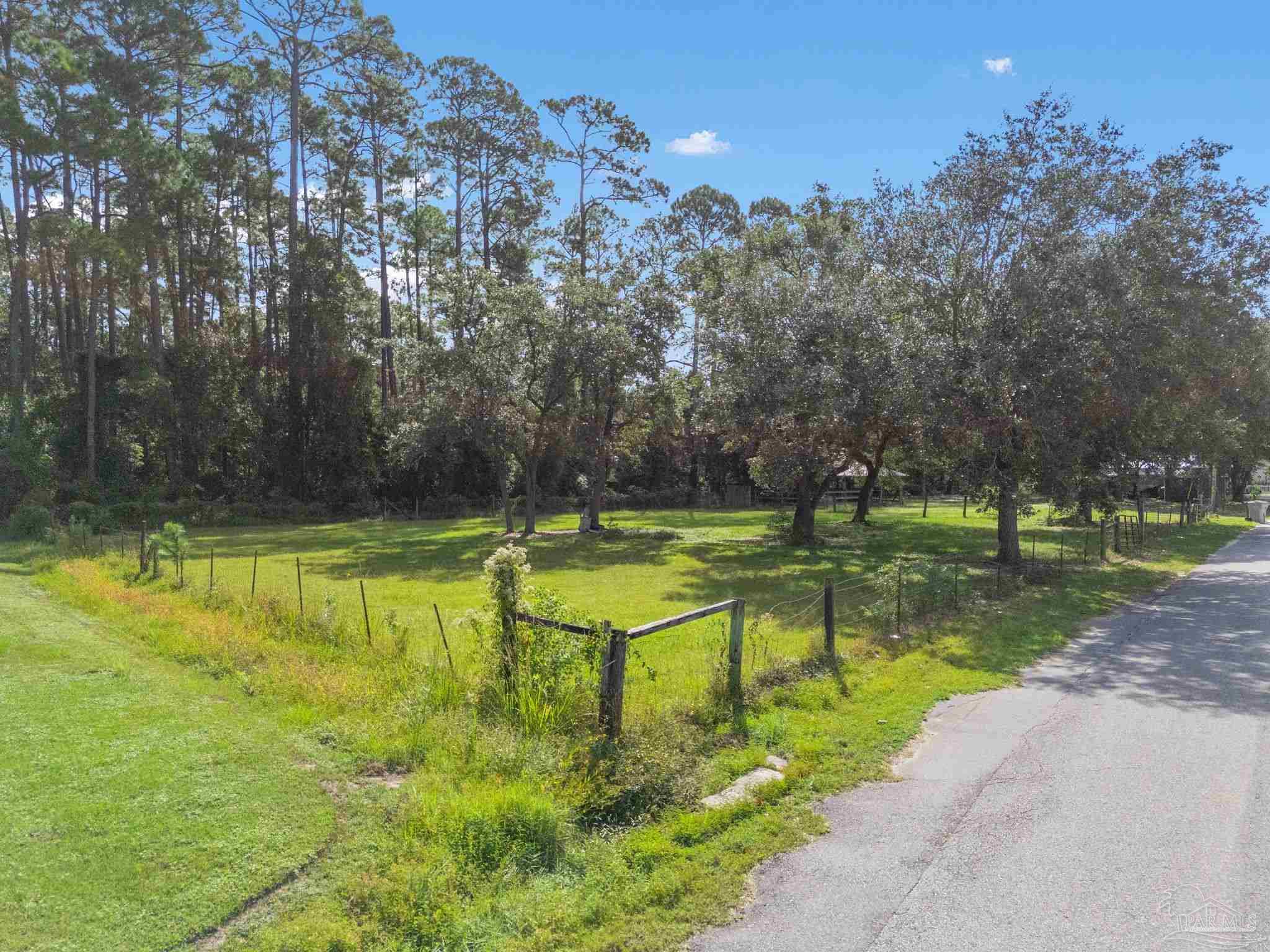 3318 Bob Tolbert Road Navarre, FL 32566 - Photo 13 of 15