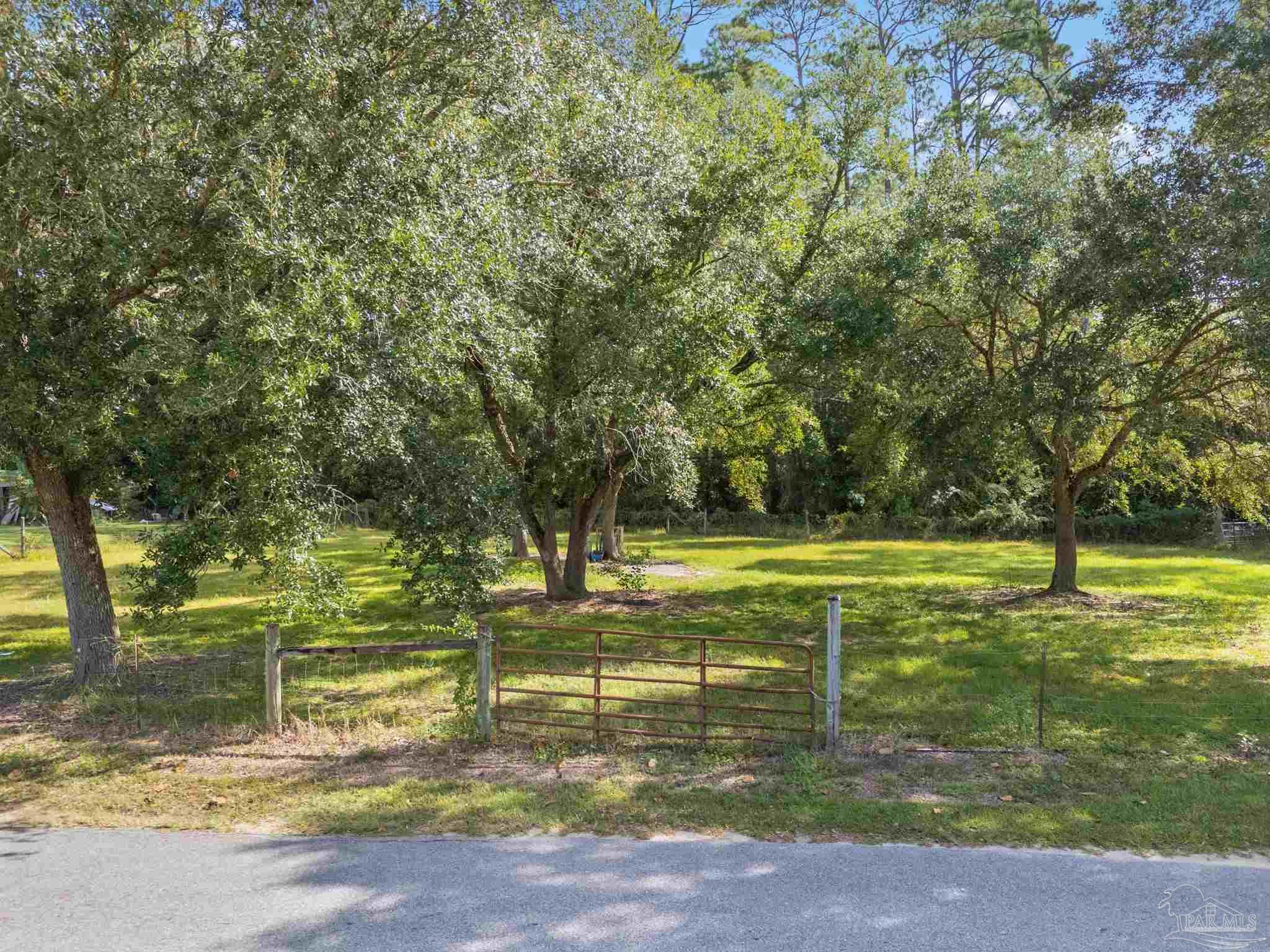 3318 Bob Tolbert Road Navarre, FL 32566 - Photo 14 of 15