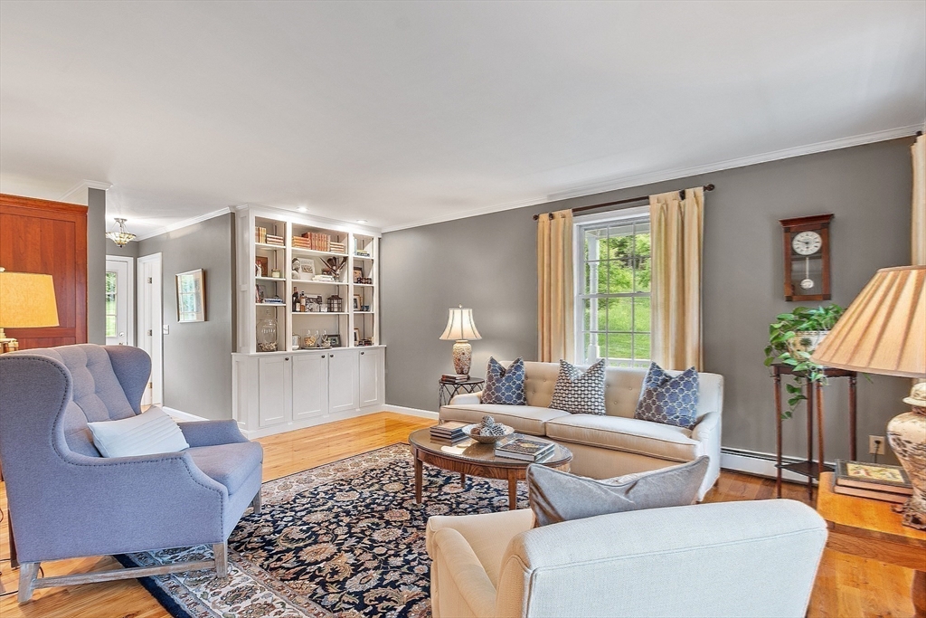 86 South Cross Road Haverhill, MA 01835 - Photo 20 of 42 a living room with furniture and a window