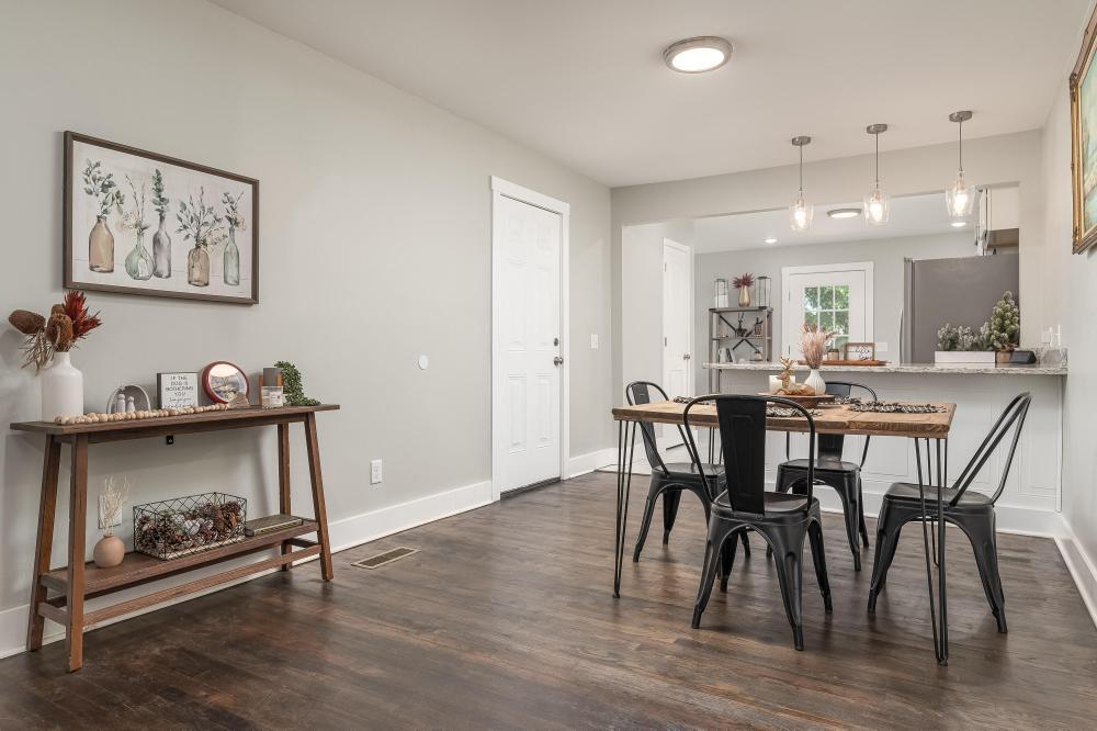 4606 Shawhan Road Chattanooga, TN 37411 - Photo 11 of 31 2023_05_May_4606_Shawhan_Rd_0016