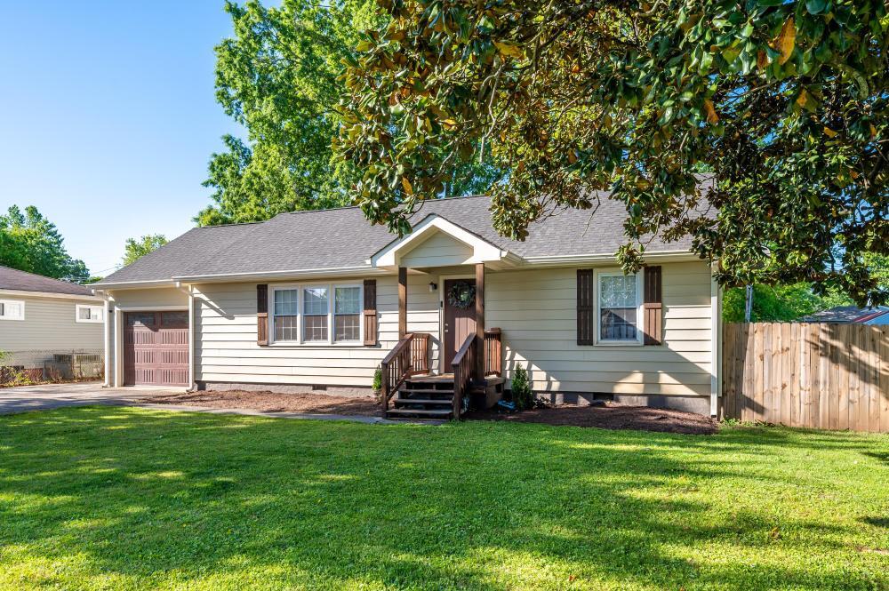 4606 Shawhan Road Chattanooga, TN 37411 - Photo 3 of 31 2023_05_May_4606_Shawhan_Rd_0003