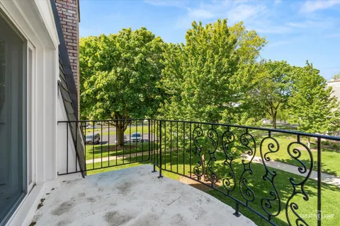 $264,900 | 1 Normandie Drive, Unit 208, Sugar Grove, IL 60554