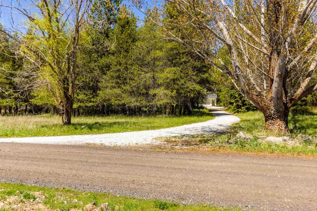 $850,000 | 2712 West Eden Lane, Deer Park, WA 99006