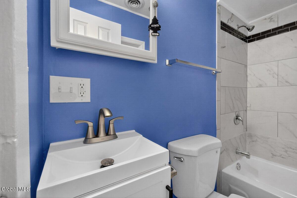 1331 Hodgson Street Schenectady, NY 12303 - Photo 24 of 28 1331 Hodgson St-18