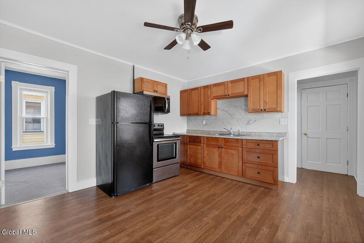 1331 Hodgson Street Schenectady, NY 12303 - Photo 9 of 28 1331 Hodgson St-24