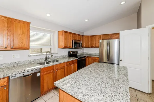$2,265 | 15986 West Bartlett Avenue, Goodyear, AZ 85338