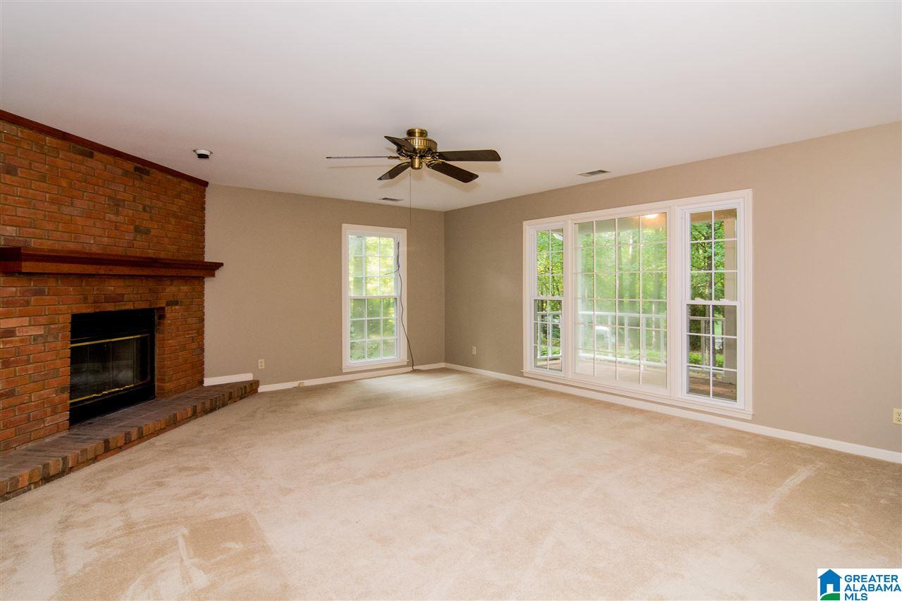 31 Country Cove Chelsea, AL 35043 - Photo 3 of 29