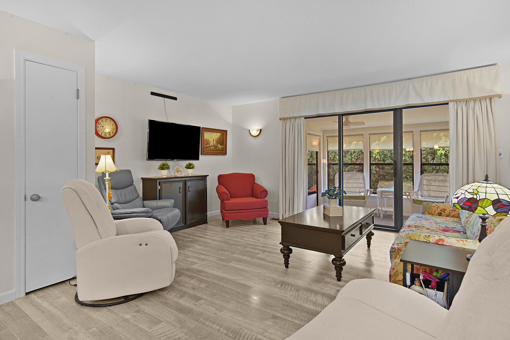 7405 Pine Grove Drive Jenison, MI 49428 - Photo 11 of 35 DSC04265