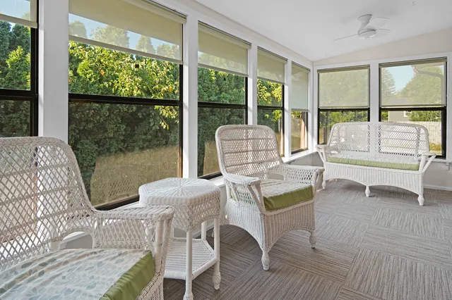 $250,000 | 7405 Pine Grove Drive, Jenison, MI 49428