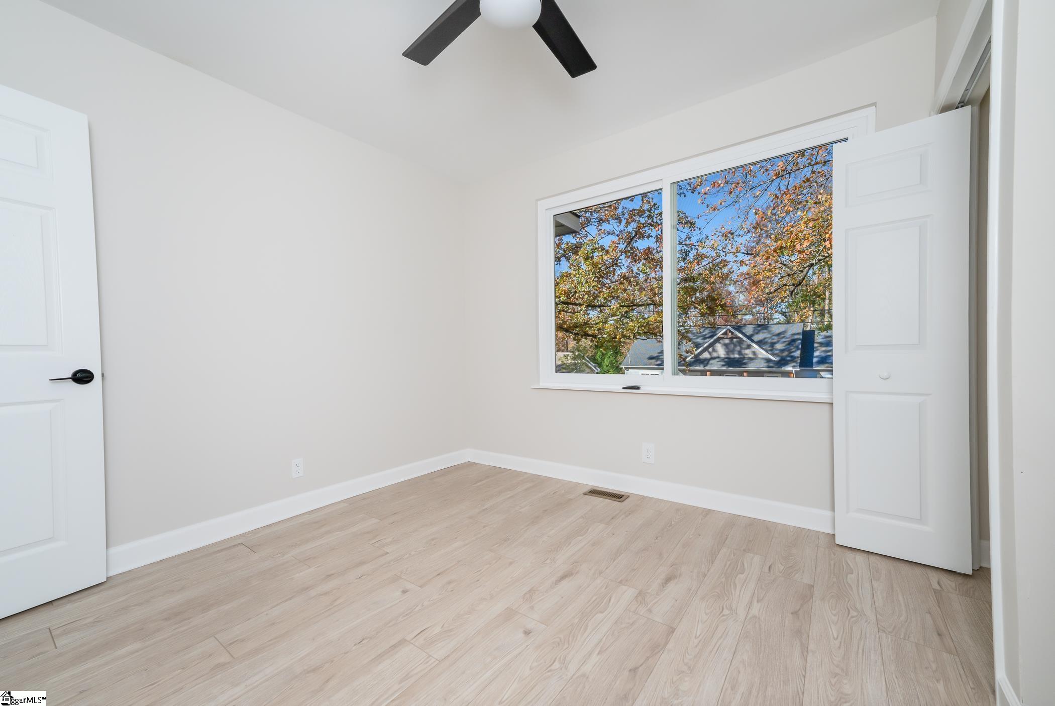17 Hall Road Greenville, SC 29609 - Photo 18 of 22 Gallery Image 18