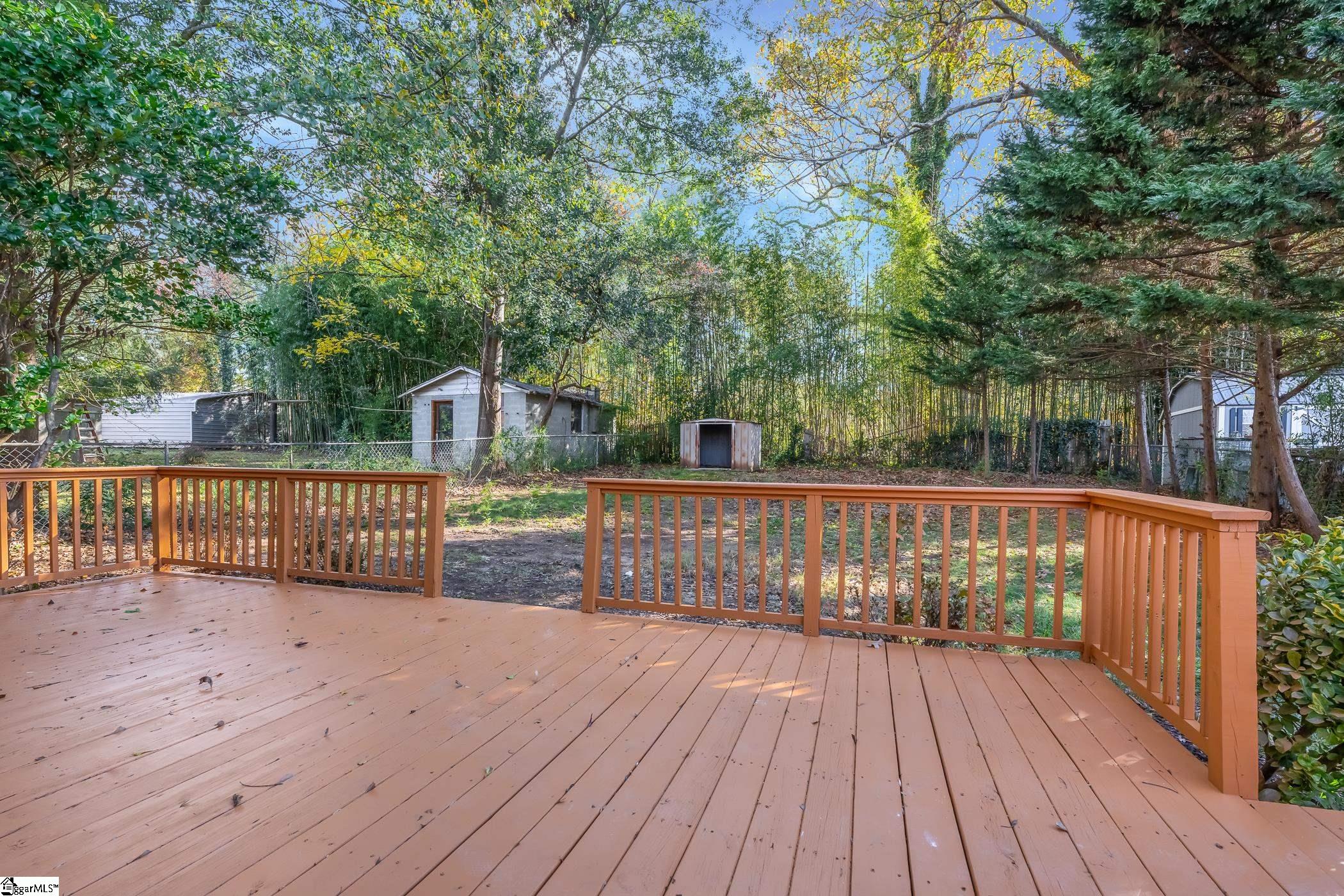 17 Hall Road Greenville, SC 29609 - Photo 21 of 22 Gallery Image 21