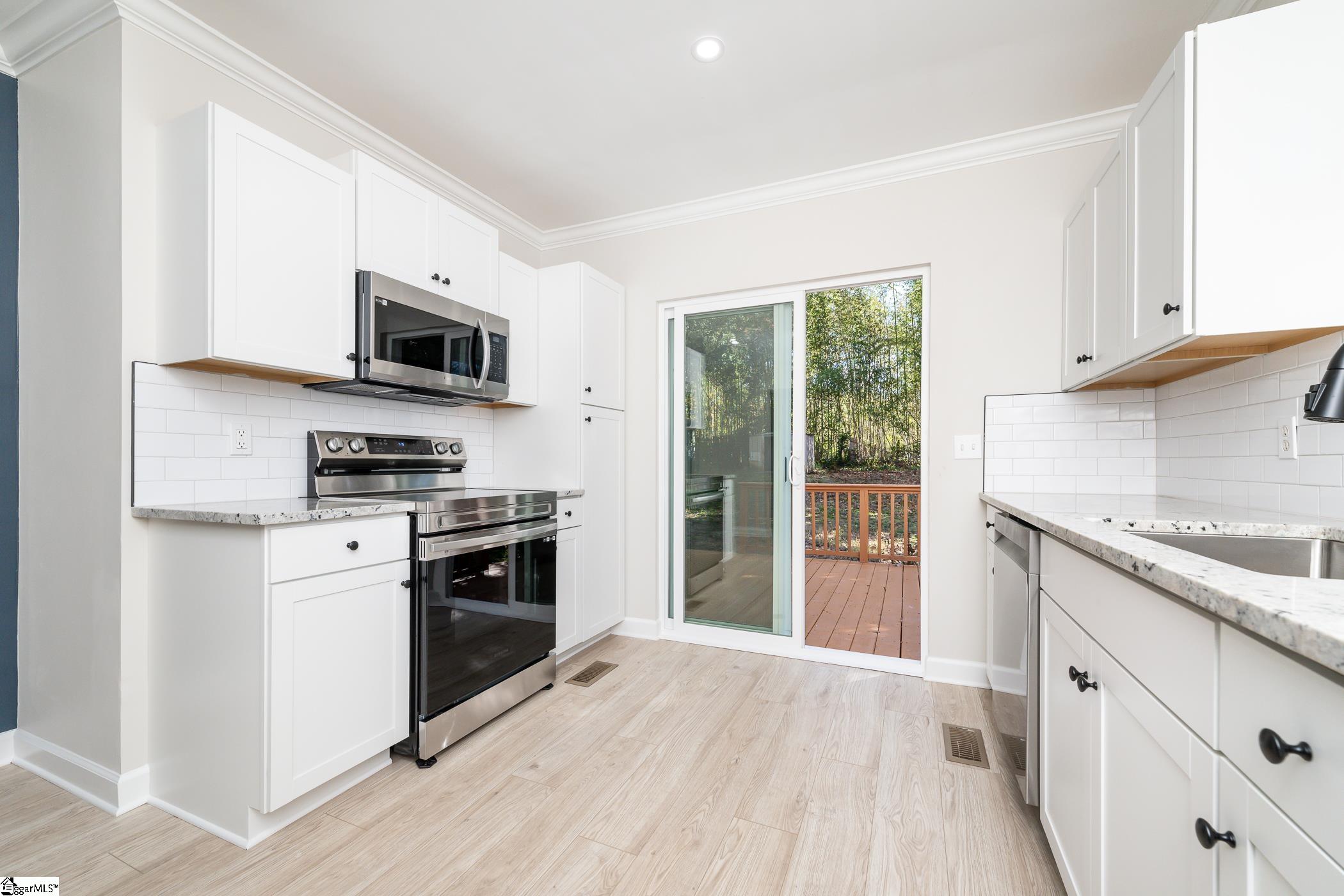 17 Hall Road Greenville, SC 29609 - Photo 8 of 22 Gallery Image 8