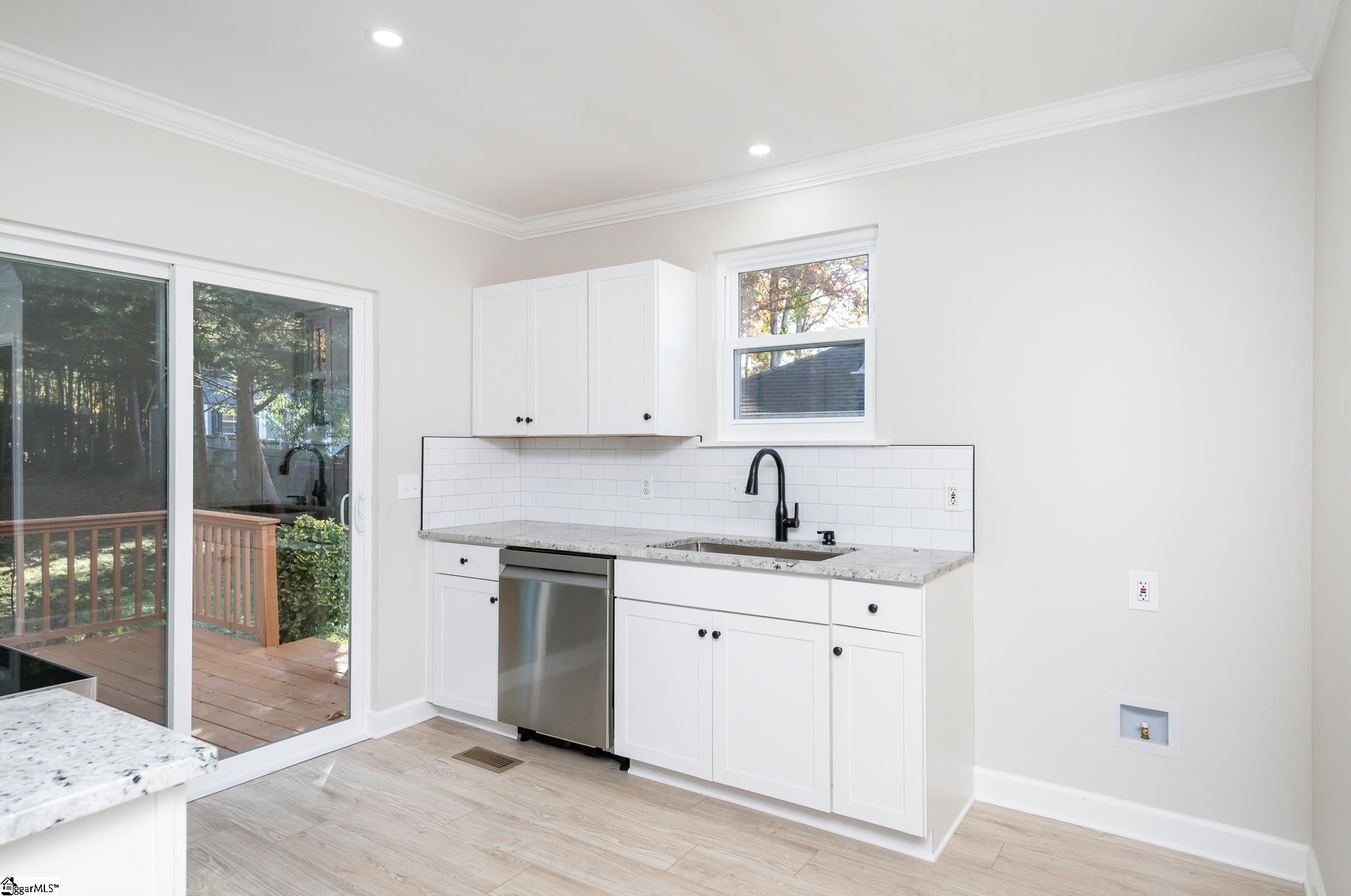 17 Hall Road Greenville, SC 29609 - Photo 9 of 22 Gallery Image 9