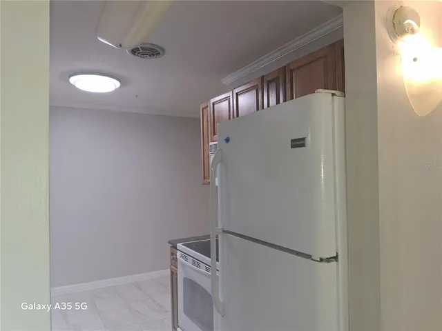 $1,350 | 1695 Lee Road, Unit B210, Winter Park, FL 32789