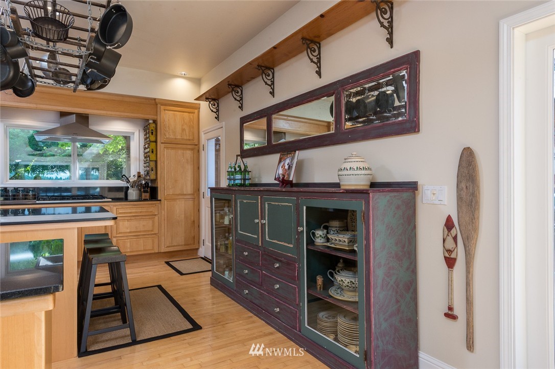 23829 Dockton Road Southwest Vashon, WA 98070 - Photo 17 of 24 Gallery Image 17