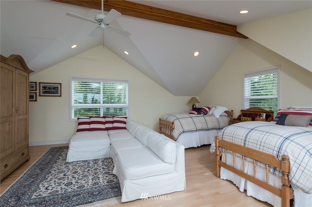 23829 Dockton Road Southwest Vashon, WA 98070 - Photo 23 of 24 Gallery Image 23