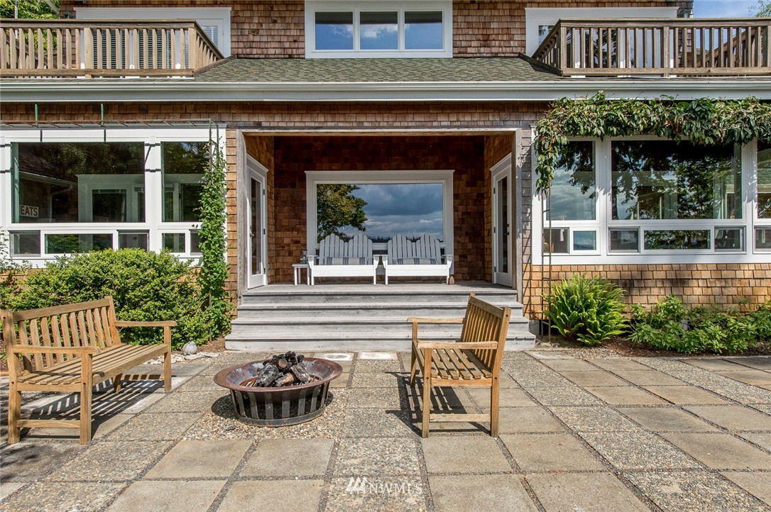 23829 Dockton Road Southwest Vashon, WA 98070 - Photo 8 of 24 Gallery Image 8