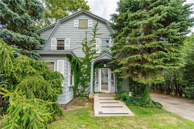 $289,900 | 1052 Post Road, Warwick, RI 02888