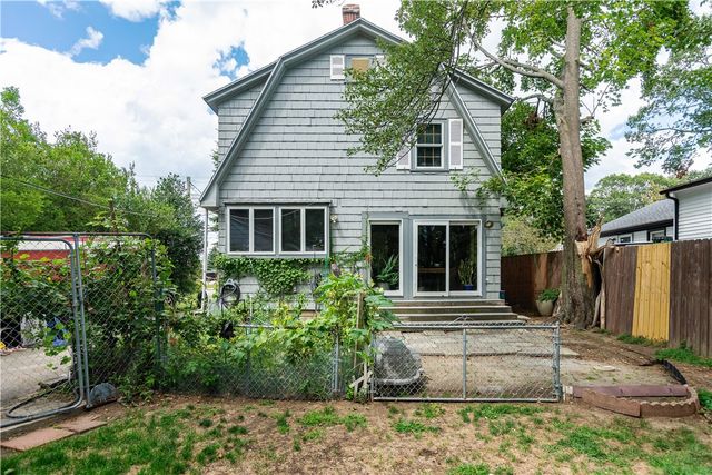 $289,900 | 1052 Post Road, Warwick, RI 02888