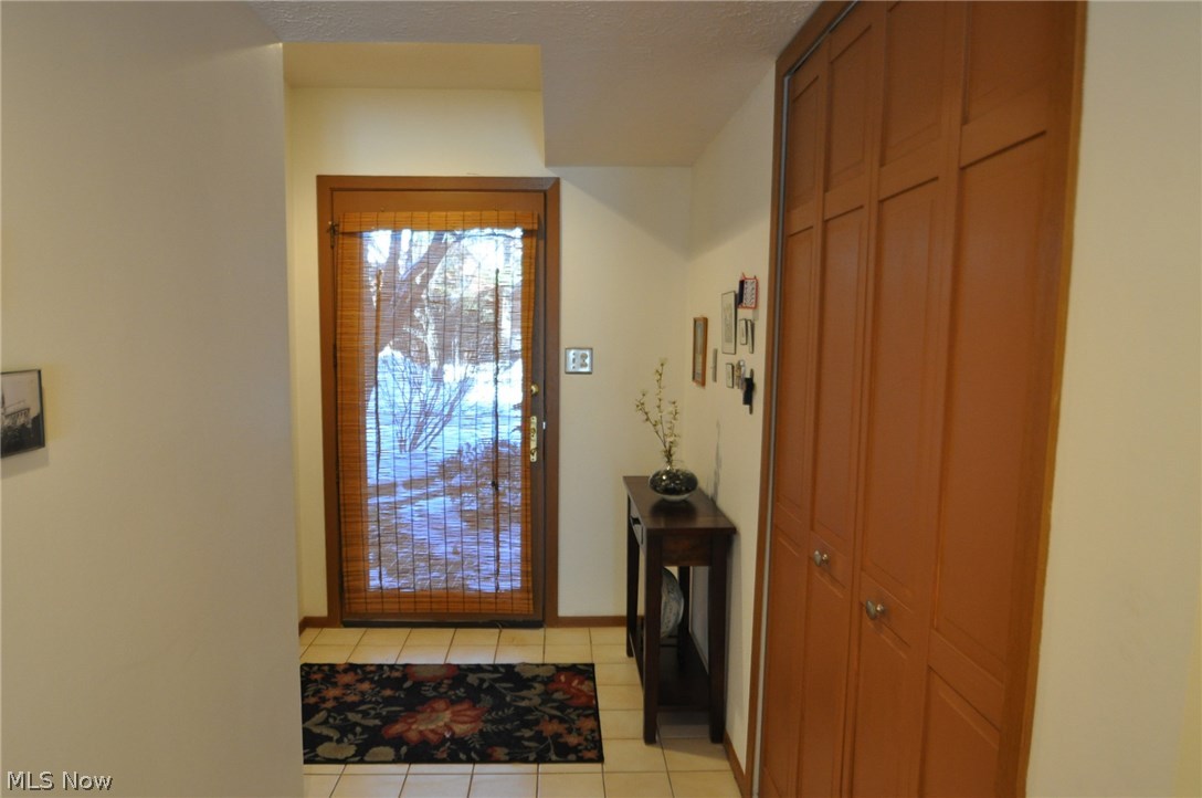 30033 Center Ridge Road, Unit D Westlake, OH 44145 - Photo 3 of 30 Gallery Image 3