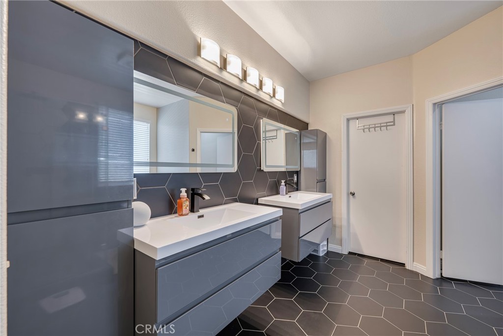 27100 Early Dawn Road Menifee, CA 92584 - Photo 46 of 71