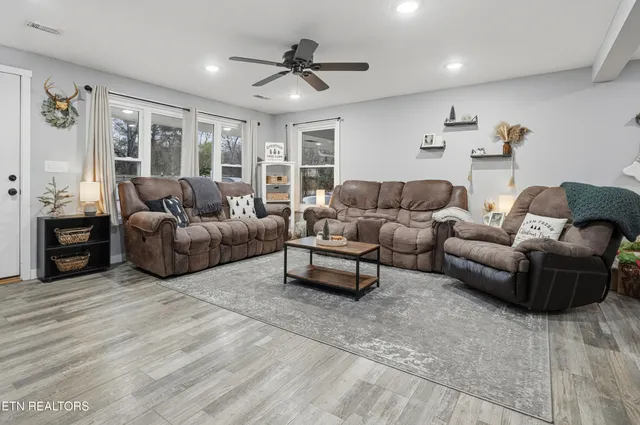 $368,500 | 335 Fenway Drive, Sevierville, TN 37863