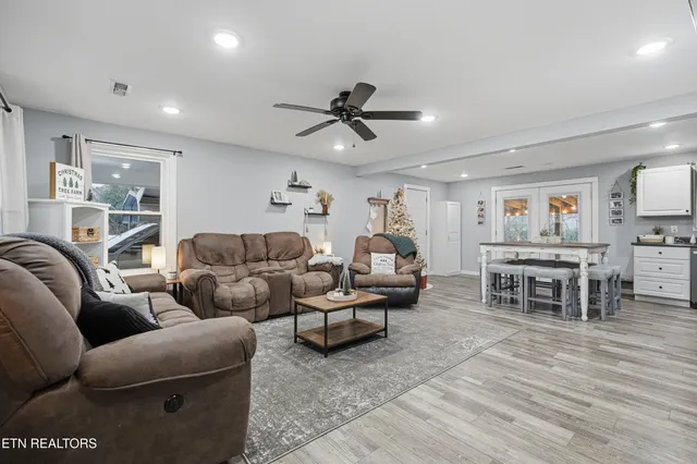 $368,500 | 335 Fenway Drive, Sevierville, TN 37863