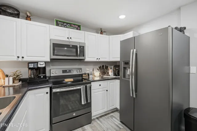 $368,500 | 335 Fenway Drive, Sevierville, TN 37863