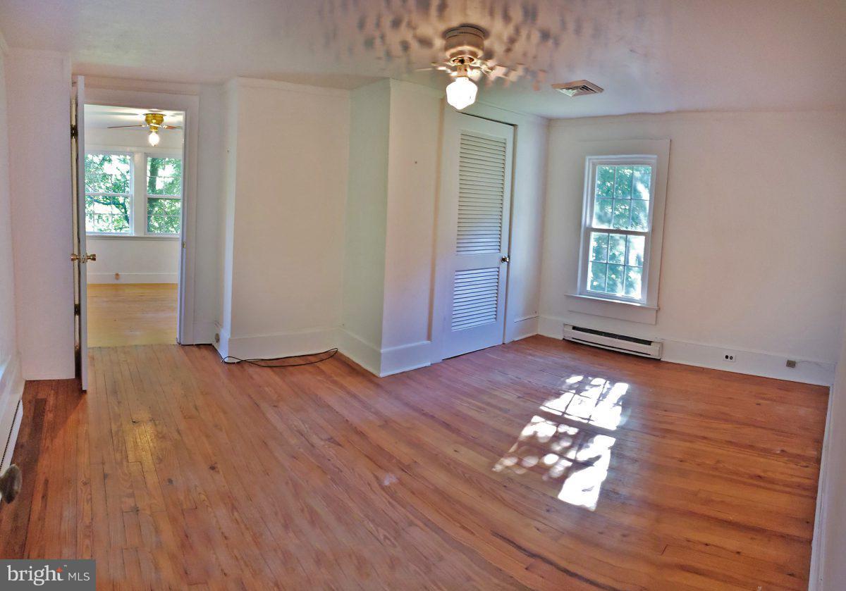 313 Scrabble Road Castleton, VA 22716 - Photo 26 of 30 Interior (General)
