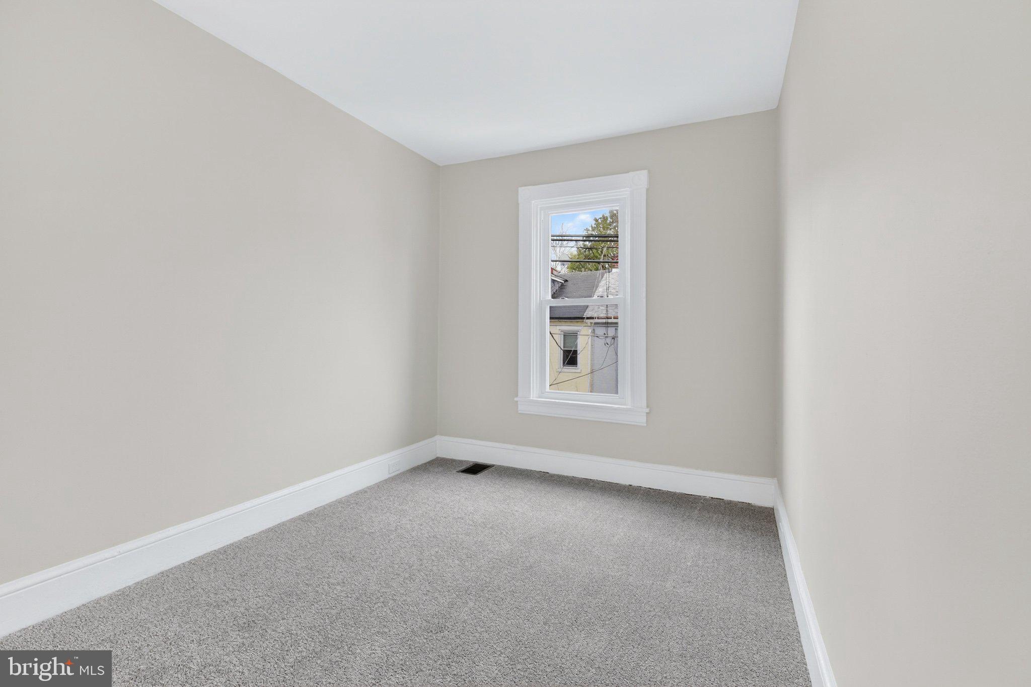 345 Beaver Street Lancaster, PA 17603 - Photo 23 of 41 Bedroom 3